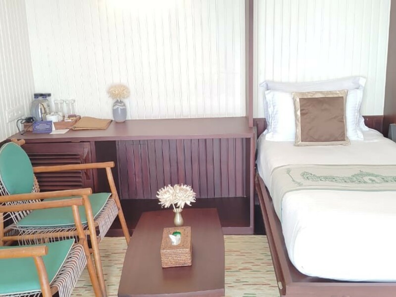 Single Deluxe Cabin (Upper Deck)